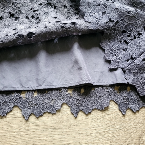 Ann Taylor LOFT Skirt - Picture 3 of 5